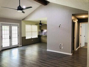 2508 Cedarcrest Ct in Granbury, TX - Building Photo - Building Photo