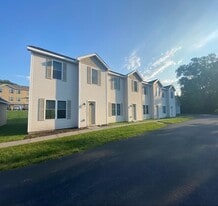 204 Betsinger Rd, Unit 51 in Sherrill, NY - Building Photo