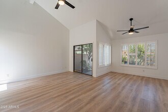 1717 N Ventura Ln in Tempe, AZ - Building Photo - Building Photo