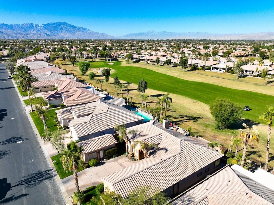 80290 Pebble Beach Dr in Indio, CA - Foto de edificio