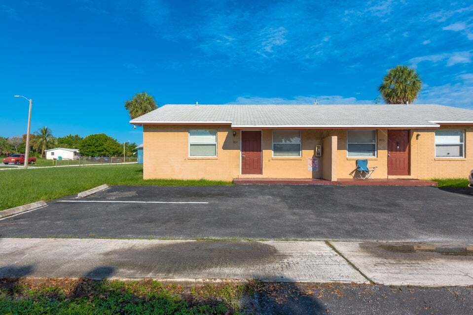 801 NE 3rd St in Boynton Beach, FL - Building Photo