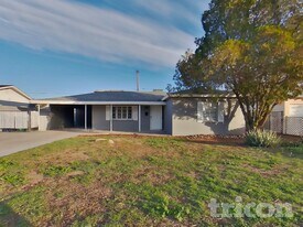 120 W 8th Pl in Mesa, AZ - Building Photo