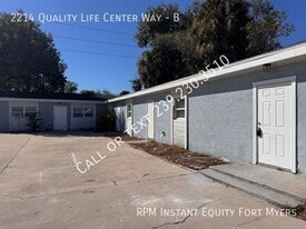 2214 Quality Life Ctr Wy in Ft. Myers, FL - Building Photo