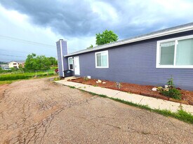 4450 Loomis Ave, Unit #B in Colorado Springs, CO - Building Photo
