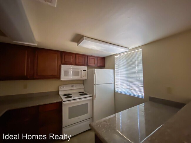 4421 Alexis Dr in Las Vegas, NV - Building Photo - Building Photo