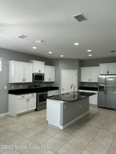 4084 Caladium Cir in West Melbourne, FL - Building Photo - Building Photo