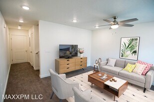 3833 W Chair Lift Ln