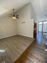 2412 NE Bridgeport Dr in Lee's Summit, MO - Building Photo - Building Photo