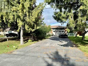80 Maple Grove Ave in Richmond Hill, ON - Building Photo - Building Photo