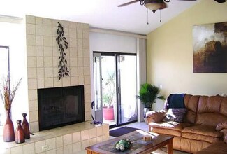 74223 Santa Rosa Cir in Palm Desert, CA - Building Photo - Building Photo