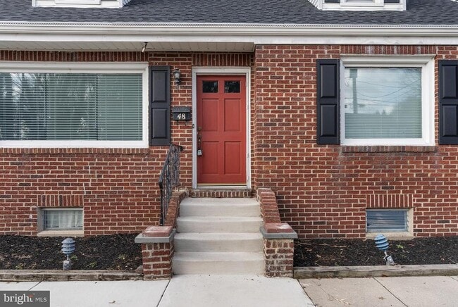 property at 48 S Locust Ave