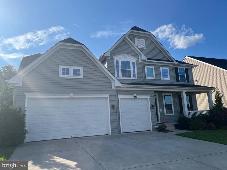 9426 Wood Creek Cir in Fredericksburg, VA - Building Photo