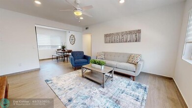 935 79th Terrace in Miami Beach, FL - Building Photo - Building Photo