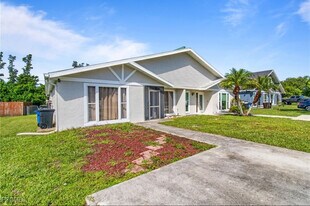 17404 Dumont Dr in Ft. Myers, FL - Building Photo