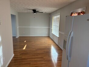 8261 Sunnydale Ln in Jonesboro, GA - Building Photo - Building Photo