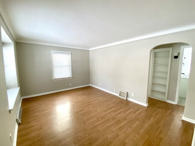 1316 N Vermont Ave in Royal Oak, MI - Foto de edificio - Building Photo