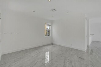 659 Vista Meadows Dr in Weston, FL - Building Photo - Building Photo