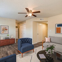 Willowdaile in Durham, NC - Foto de edificio - Building Photo