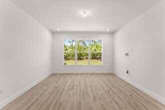 3567 NW Solange Ct in Jensen Beach, FL - Building Photo - Building Photo