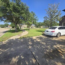 21507 Bedias Creek Dr in Richmond, TX - Foto de edificio - Building Photo