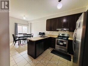 92 Meltwater Cres in Brampton, ON - Building Photo - Building Photo