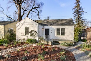 637 C St in Davis, CA - Building Photo