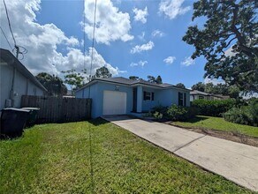 7306 S West Shore Blvd in Tampa, FL - Building Photo - Building Photo