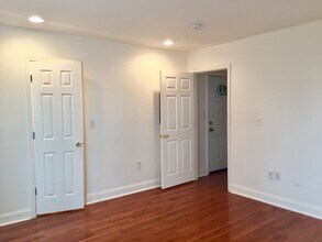 853 19th Street Northeast, Unit 1 in Washington, DC - Building Photo - Building Photo