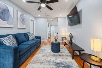 109 Flora St in Providence, RI - Building Photo - Building Photo