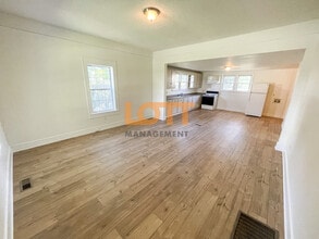 129 4th St in Greenville, SC - Building Photo - Building Photo
