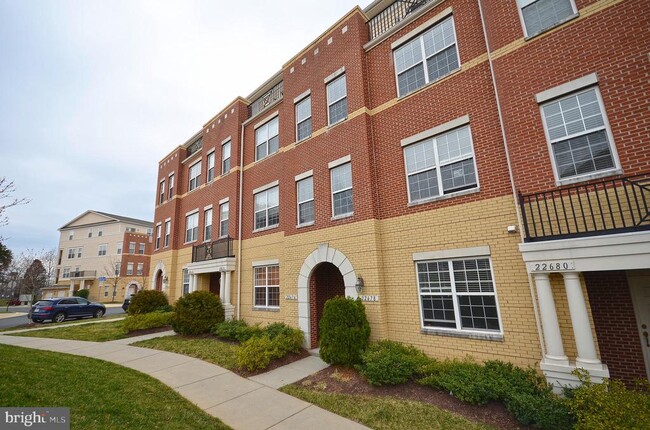 22676 Verde Gate Terrace in Brambleton, VA - Foto de edificio - Building Photo