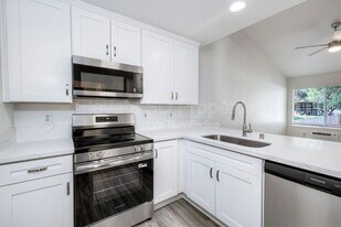 9430 Winter Gdns Blvd in Lakeside, CA - Building Photo