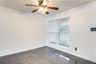 941 W Spring Creek Pkwy, Unit 0725 in Plano, TX - Building Photo - Building Photo