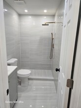 2174 NE 170th St in North Miami Beach, FL - Building Photo - Building Photo