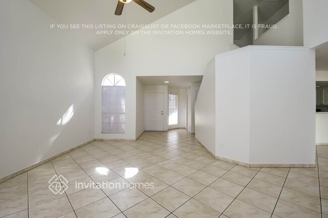 442 E Kerry Ln in Phoenix, AZ - Building Photo - Building Photo