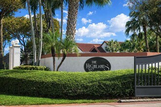 7525 SW 153rd Pl in Miami, FL - Building Photo - Building Photo