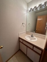 762 SW 206th Pl in Beaverton, OR - Building Photo - Building Photo