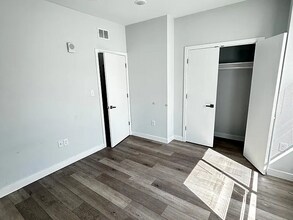 2218 N Marshall St in Philadelphia, PA - Foto de edificio - Building Photo