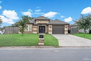 5 Emerald Ave in Weslaco, TX - Building Photo