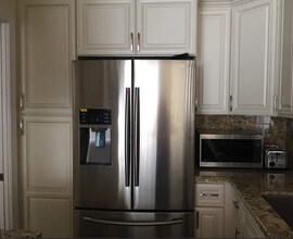 5875 Doverwood Dr, Unit 305 in Culver City, CA - Foto de edificio - Building Photo