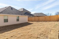 1602 Swallow Dr in Ennis, TX - Building Photo - Building Photo