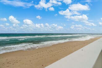 3580 S Ocean Blvd in South Palm Beach, FL - Building Photo - Building Photo
