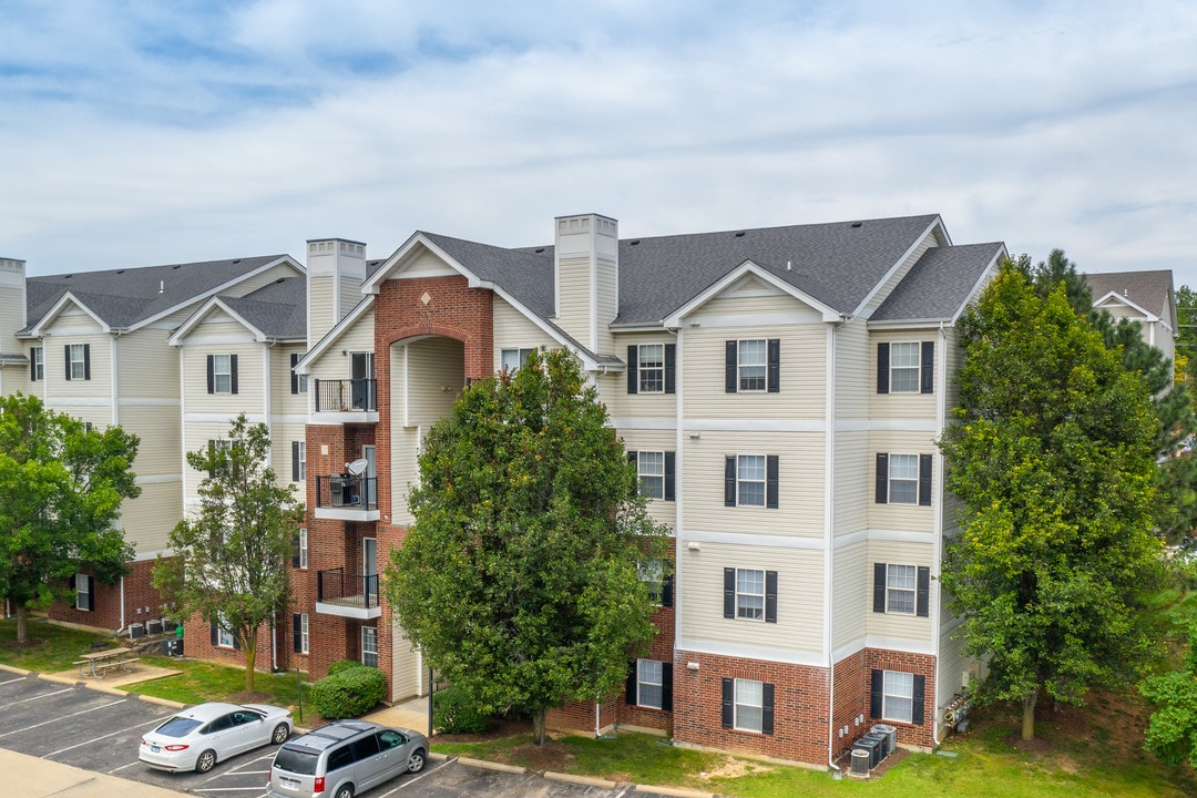 Autumn Oaks Apartments in Manchester, MO - Foto de edificio