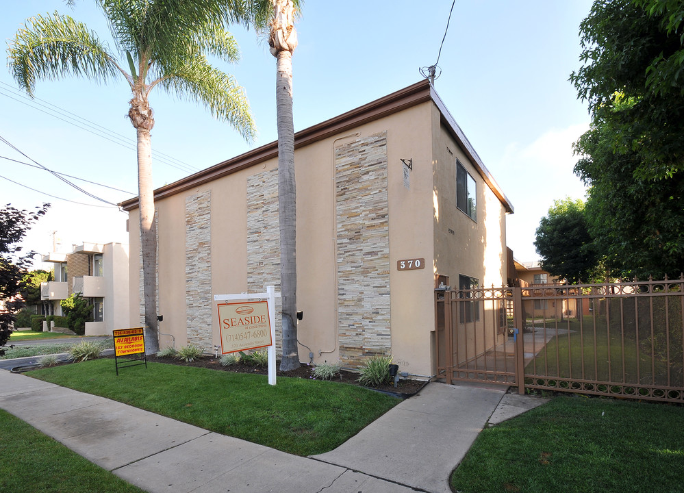 370 Avocado St in Costa Mesa, CA - Building Photo