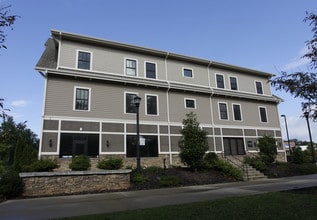 2 Monticello Village Dr in Weaverville, NC - Building Photo - Building Photo