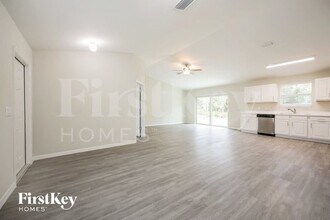 840 Puccini Ave S in Lehigh Acres, FL - Building Photo - Building Photo