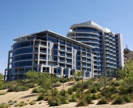 140 E Rio Salado Pkwy in Tempe, AZ - Building Photo - Building Photo