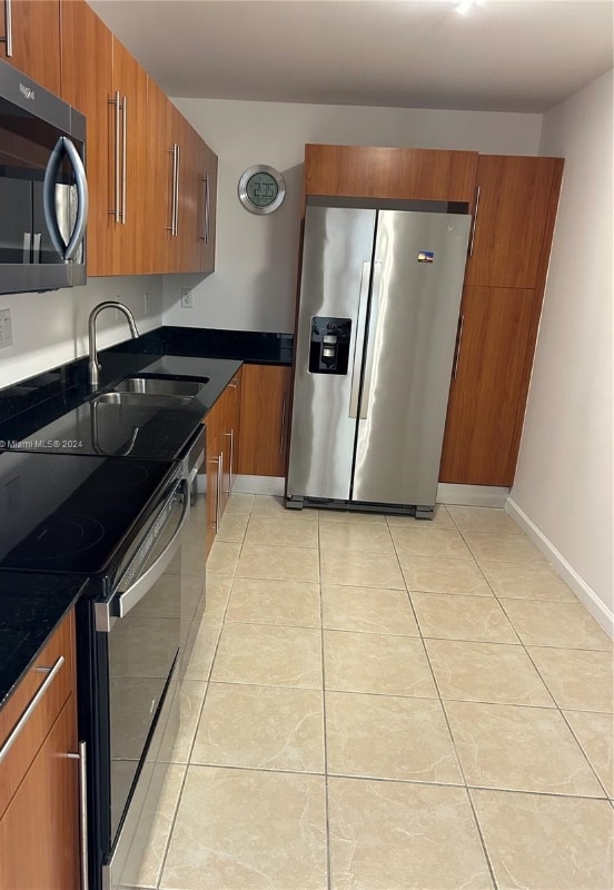 3001 S Ocean Dr in Hollywood, FL - Building Photo - Building Photo