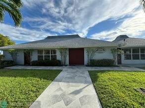 8105 NW 61st St-Unit -308 in Tamarac, FL - Building Photo - Building Photo