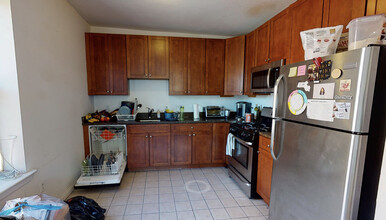 872 Huntington Ave, Unit 2 in Boston, MA - Building Photo - Building Photo